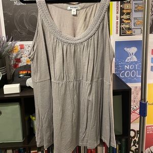 Gray tank with braided detail